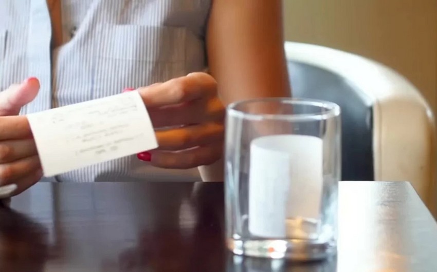 Restoranlarda müştəridən servis haqqı alınmalıdırmı?