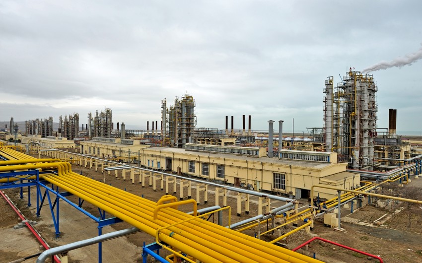 SOCAR neft və qaz emalının həcmlərini açıqlayıb
