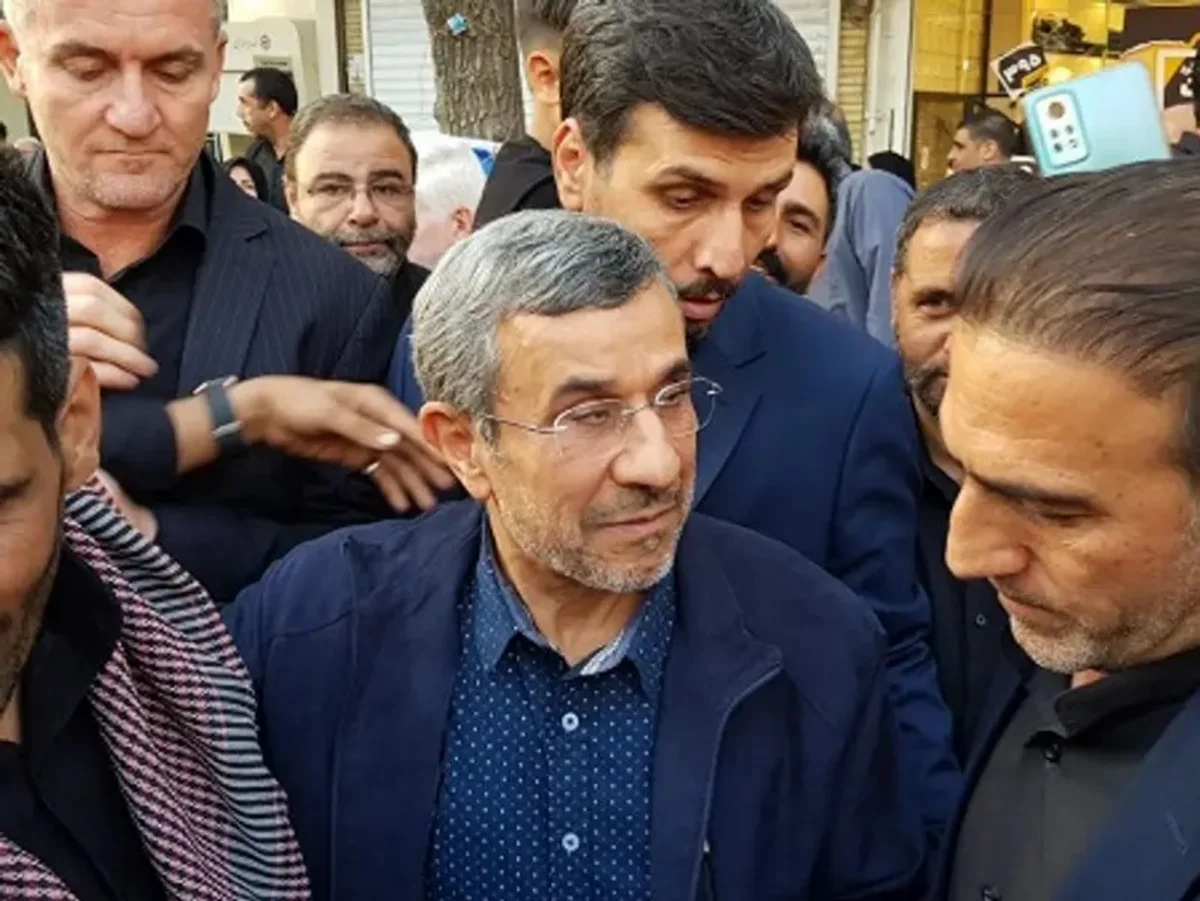 İranın keçmiş prezidenti Mahmud Əhmədenejata sui-qəsd cəhdi olub