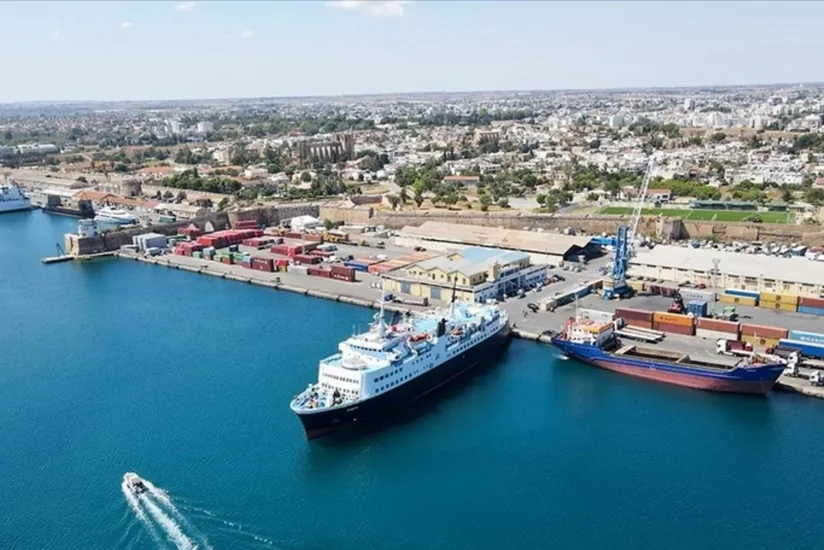 KİV: Yaxın Şərqdəki əsas limanlar bağlanıb