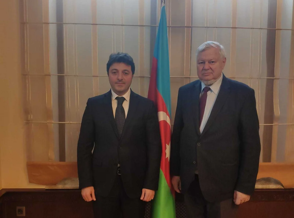 Kasprzyk meets with Head of Karabakh's Azerbaijani community