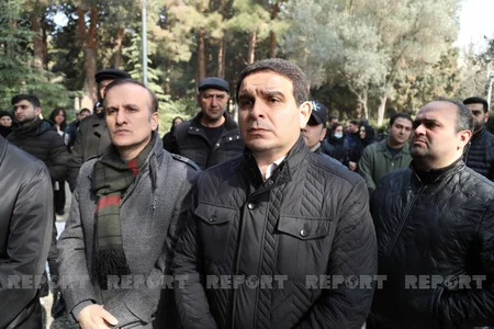 Xalq artisti Əlibaba Məmmədov dəfn olunub