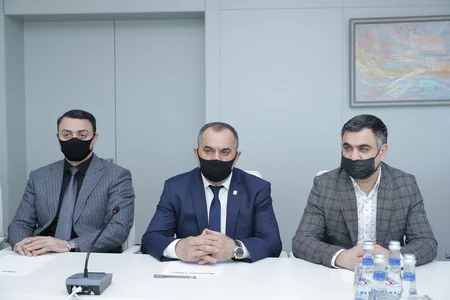 Sahil Babayev məşqçilərlə görüşüb
