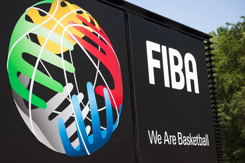 FIBA matç zamanı kütləvi davaya görə 13 basketbolçunu cəzalandırıb
