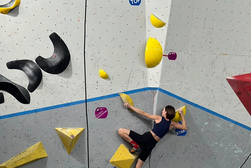 Yeniyetmə və gənclər arasında idman dırmanmasının boulderinq növü üzrə turnir başa çatıb