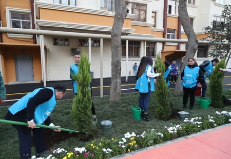 В рамках проекта Наш двор в Бинагадинском районе благоустроен и передан в пользование жителей очередной двор - ФОТО