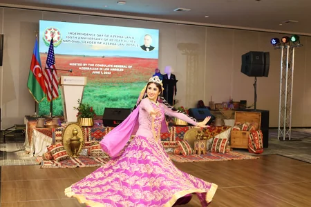 Los Ancelesdə Azərbaycanın Müstəqillik Günü və Heydər Əliyevin 100 illik yubileyi qeyd olunub