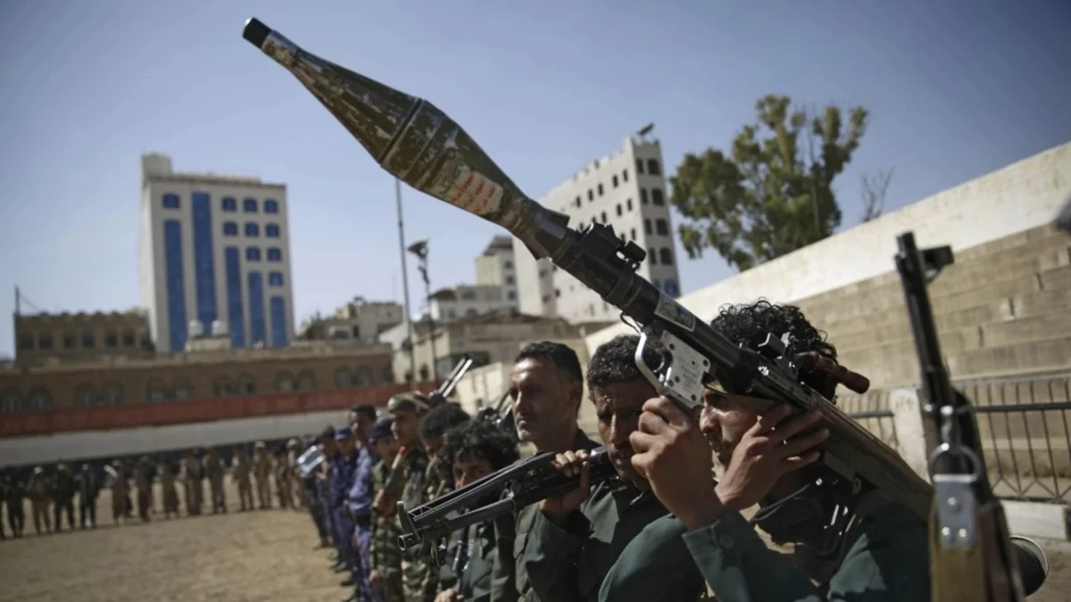 Yəməndəki qiyamçılar Saudi Aramconun obyektini raket atəşinə tutub