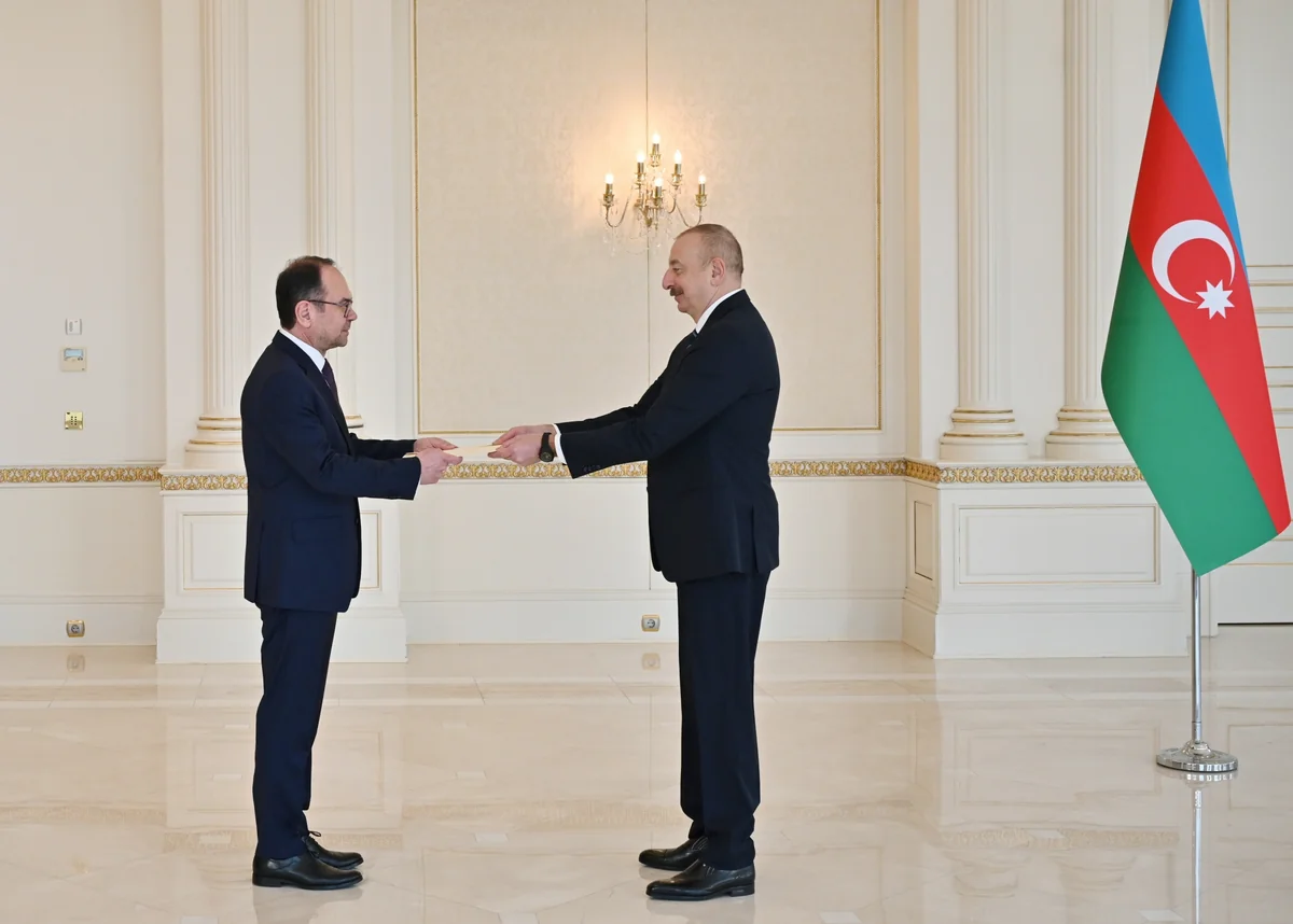 Prezident Bolqarıstanın yeni səfirinin etimadnaməsini qəbul edib - YENİLƏNİB