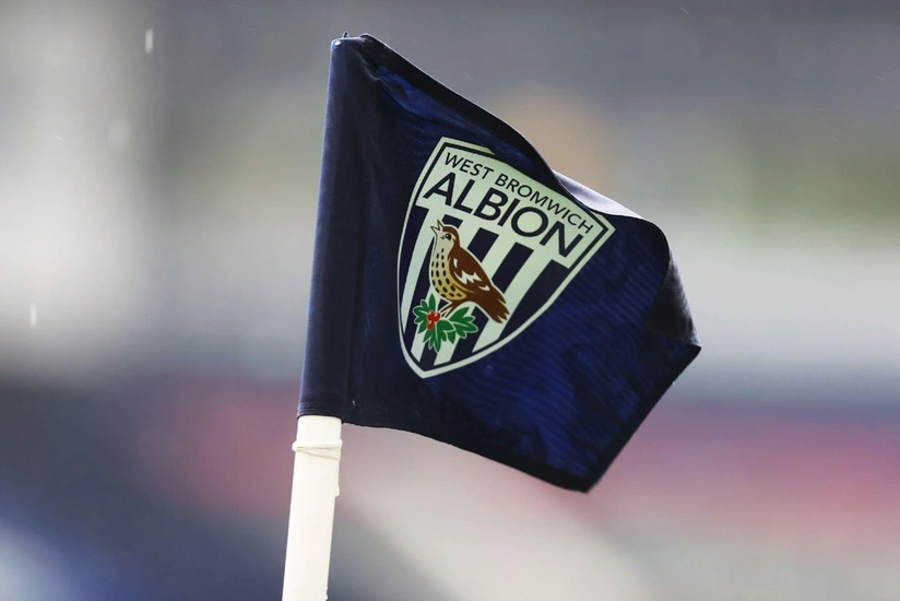 İngiltərə klubu irqçiliyə görə azarkeşini ömürlük cəzalandırıb