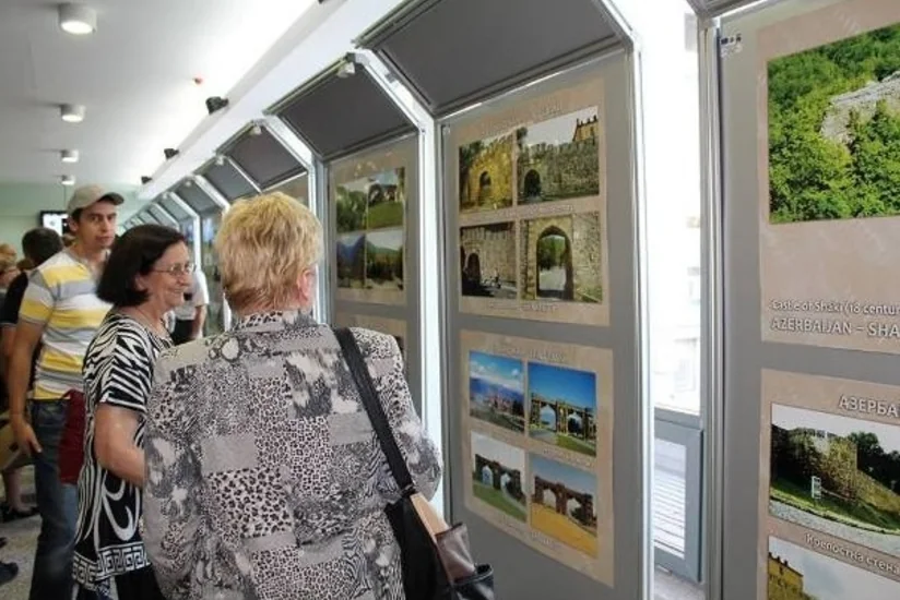 В болгарском городе Габрово открылась фотовыставка, посвященная Шеки