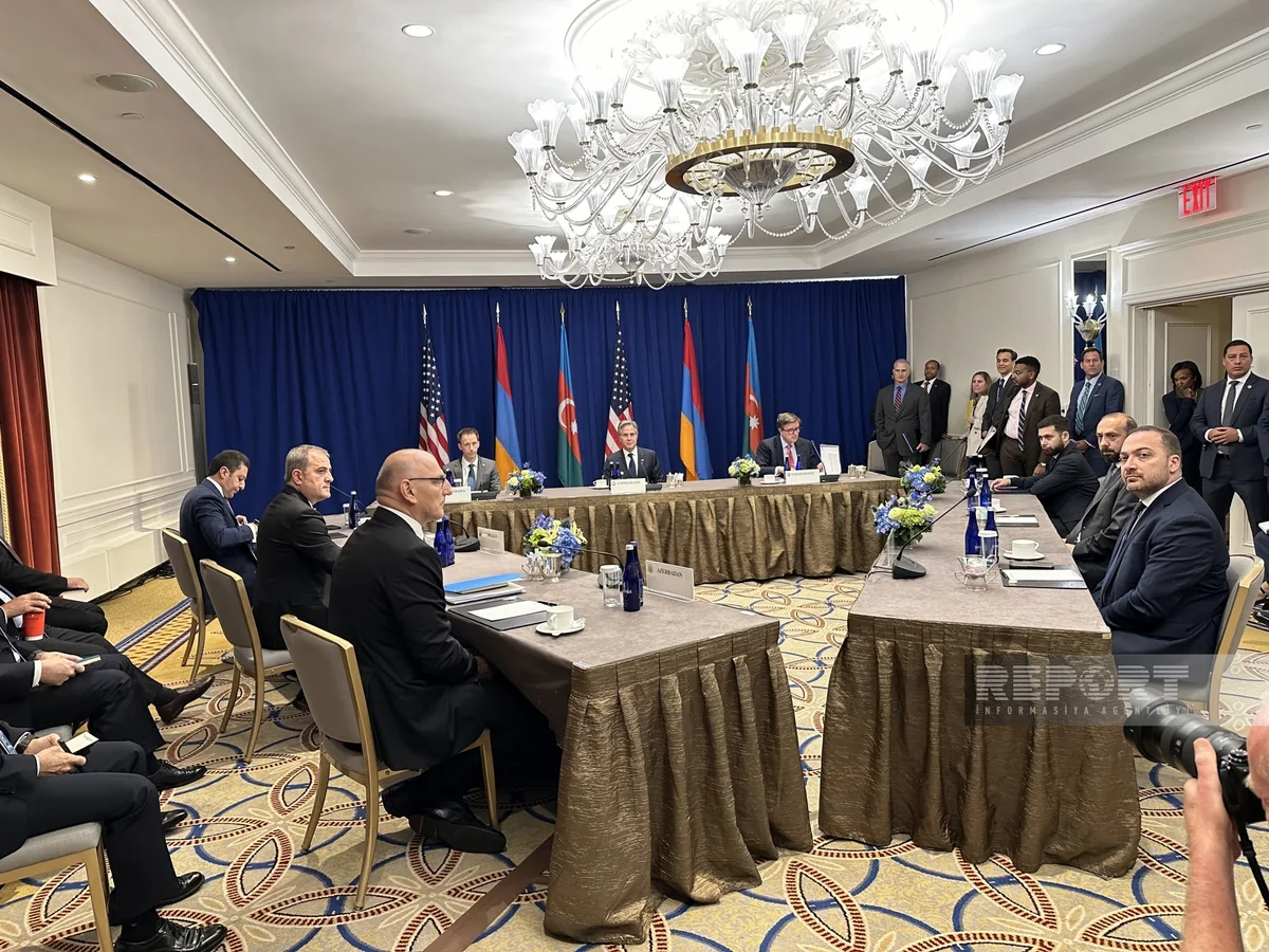 Azerbaijani, Armenian FMs meet in New York