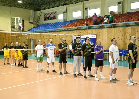 Voleybol üzrə Zəfər Kubokunda yarımfinalçılar müəyyənləşib
