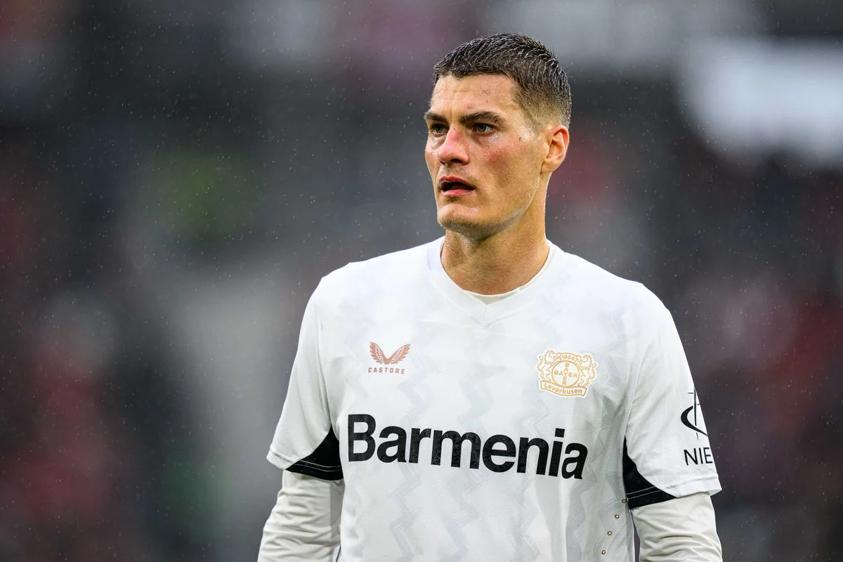 Bayer 04ün hücumçusu İngiltərə klublarının transfer siyahısında yer alıb