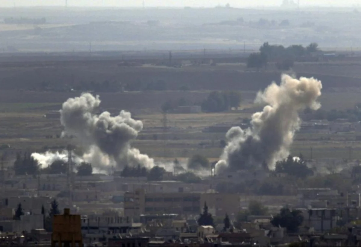 US airstrikes on Yemeni capital Sanaa kill 12