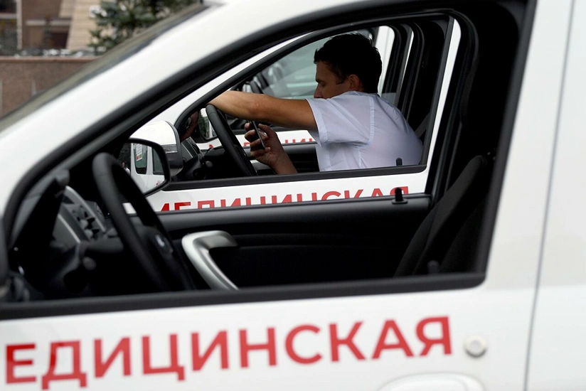 Amphibious plane crashes in Russia