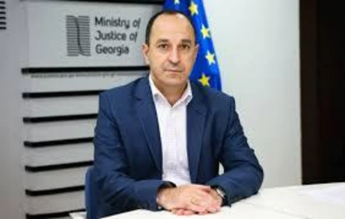 Gürcüstanda keçmiş nazir müavini bıçaqlanıb