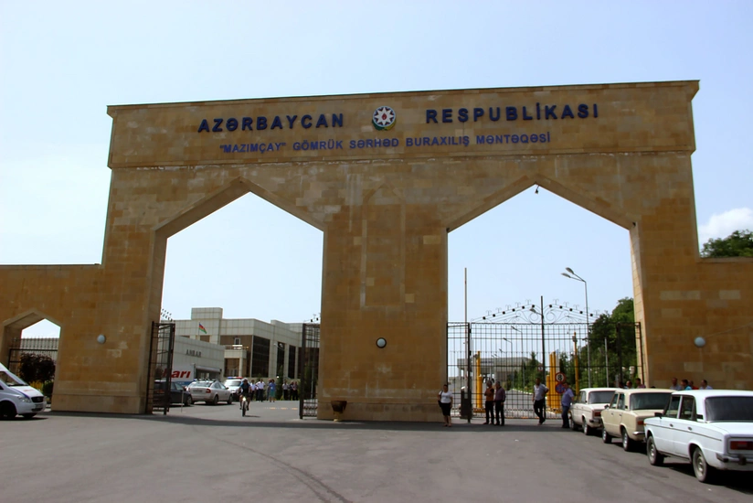 Avtobus, minik avtomobilləri və sərnişinlərinin Azərbaycana giriş qaydası müəyyənləşib