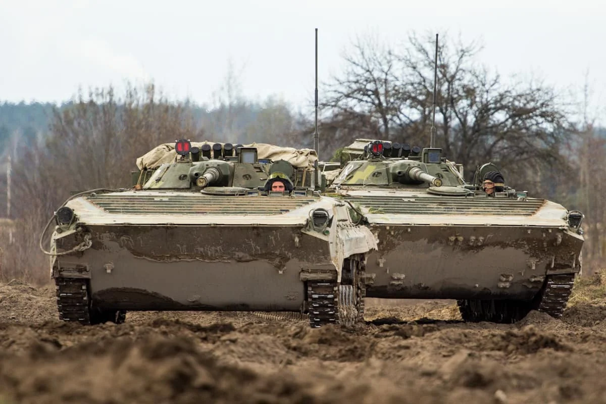 Yunanıstan Almaniyaya görə “BMP-1”lərin Ukraynaya göndərilməsini təxirə salacaq