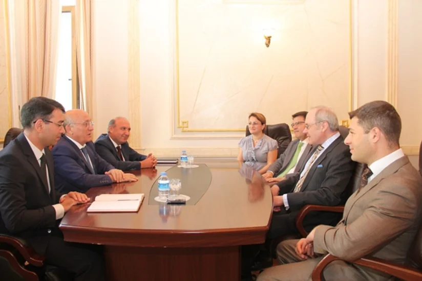 Mübariz Qurbanlı Yehovanın Şahidləri Avropa Assosiasiyasının nümayəndələrini qəbul edib