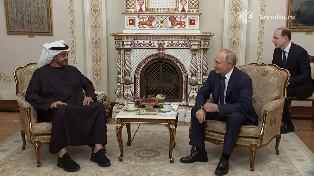 Путин поблагодарил лидера ОАЭ за помощь в организации обменов пленными с Украиной