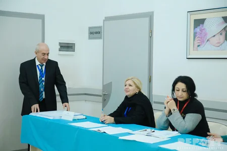 Азербайджанский народ выбирает членов муниципалитета - ФОТОРЕПОРТАЖ