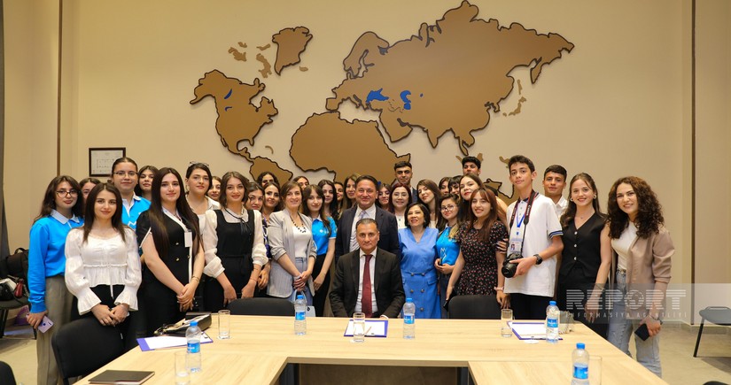 Mirşahin Ağayev və Murad Dadaşov Naxçıvanda gənc jurnalistlərlə görüşüb