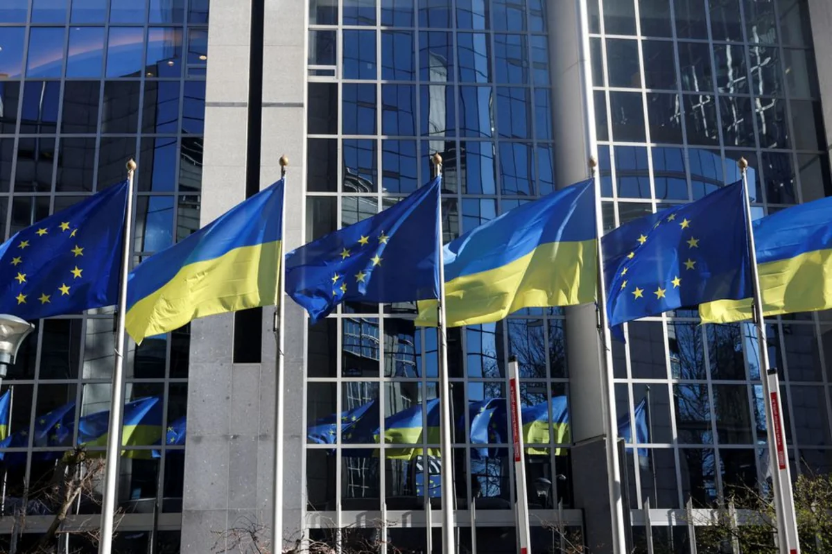 Офис президента: Украина намерена уже в июне получить статус кандидата в ЕС