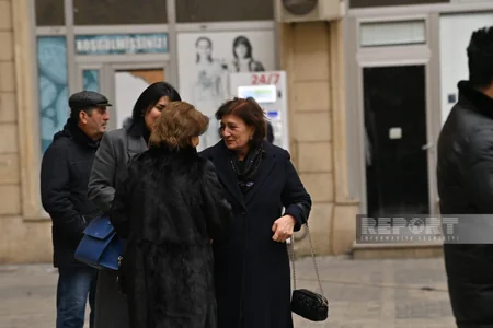 В Баку продолжается траурная церемония по погибшему при теракте в посольстве Азербайджана