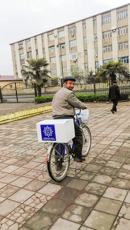Heydər Əliyev Fondu aztəminatlı ailələrə ənənəvi Novruz sovqatları paylayır