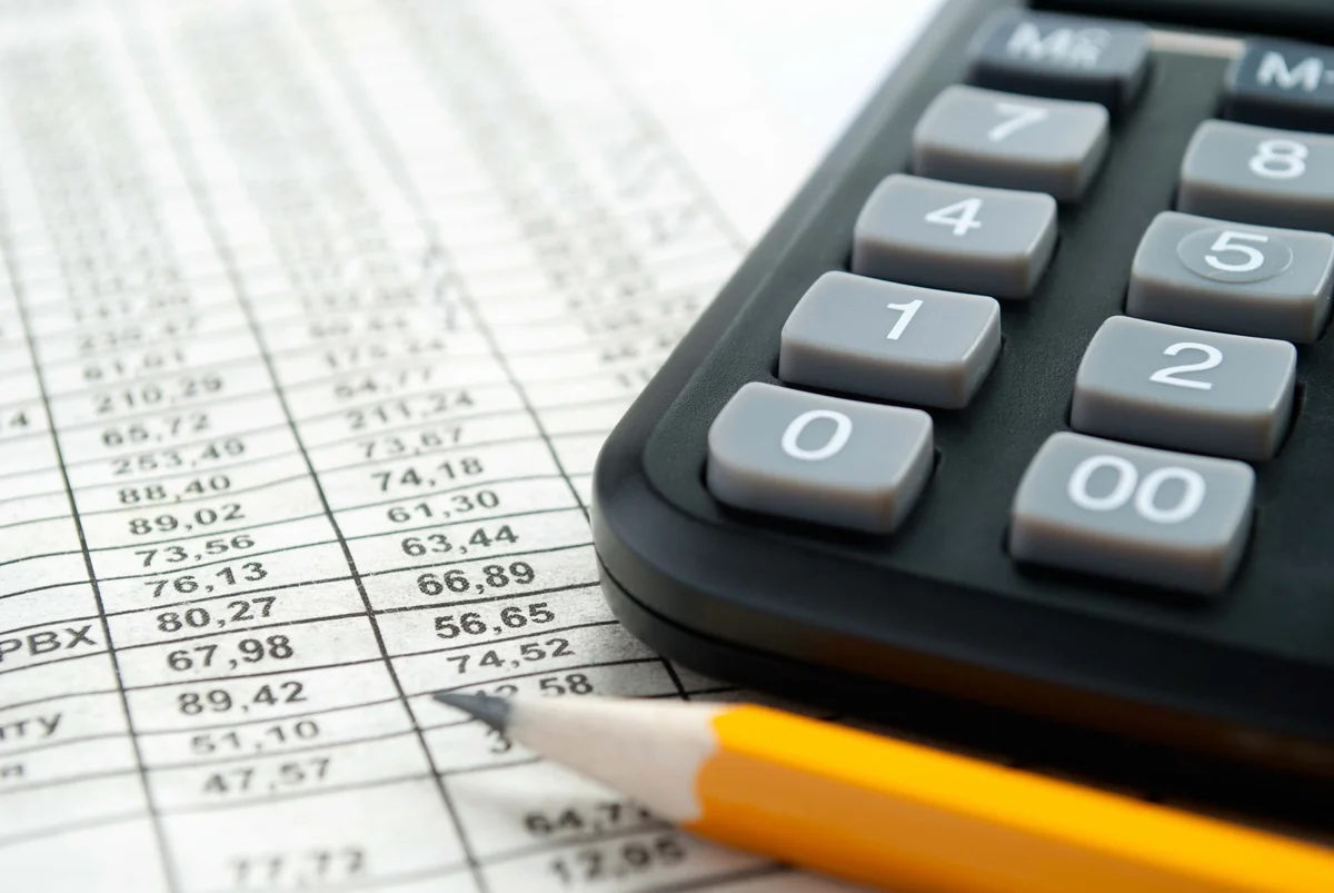 Azərbaycanda debitor borclar 3 milyard manatı keçib