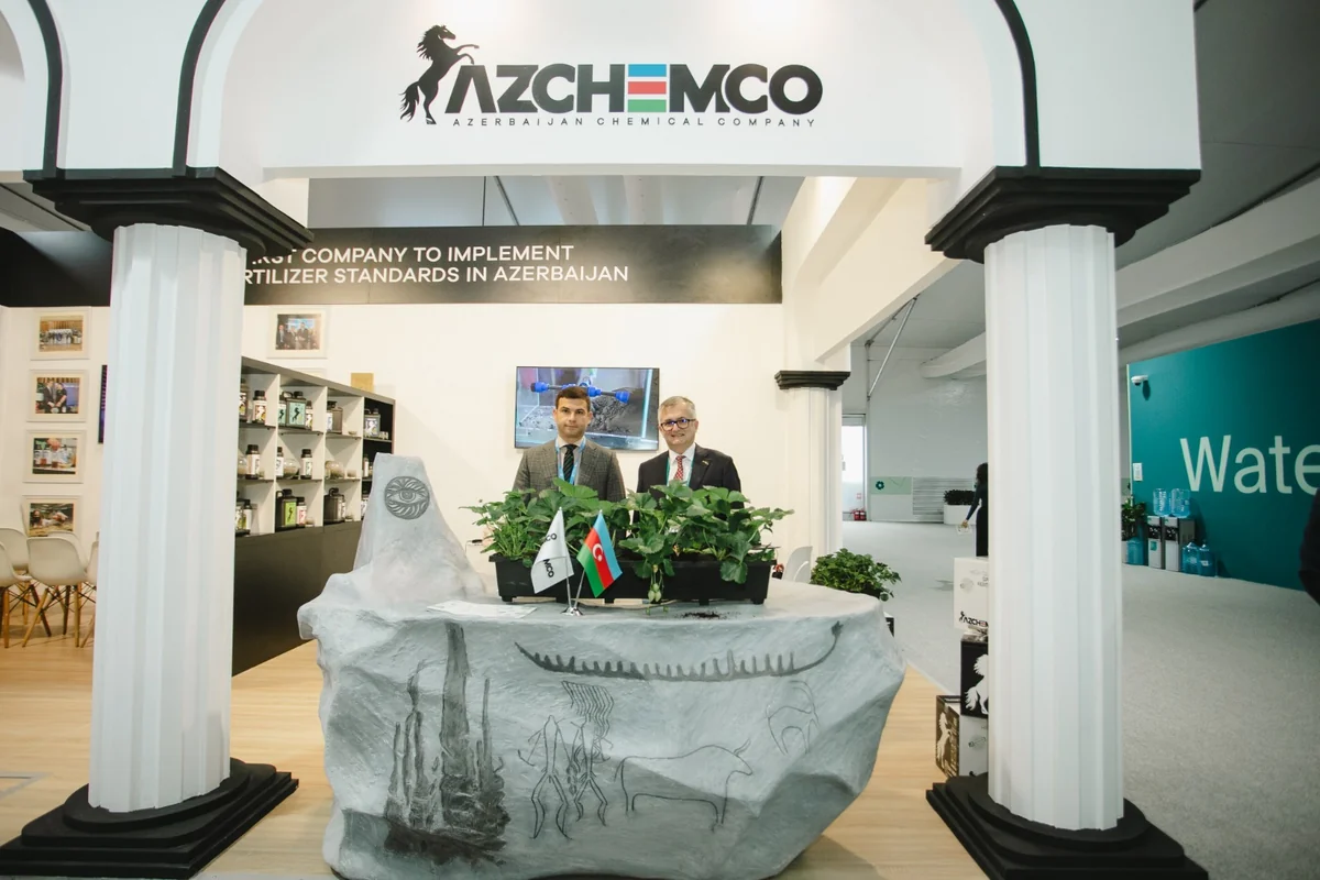 KOBIA chief Orkhan Mammadov visits AZCHEMCO pavilion