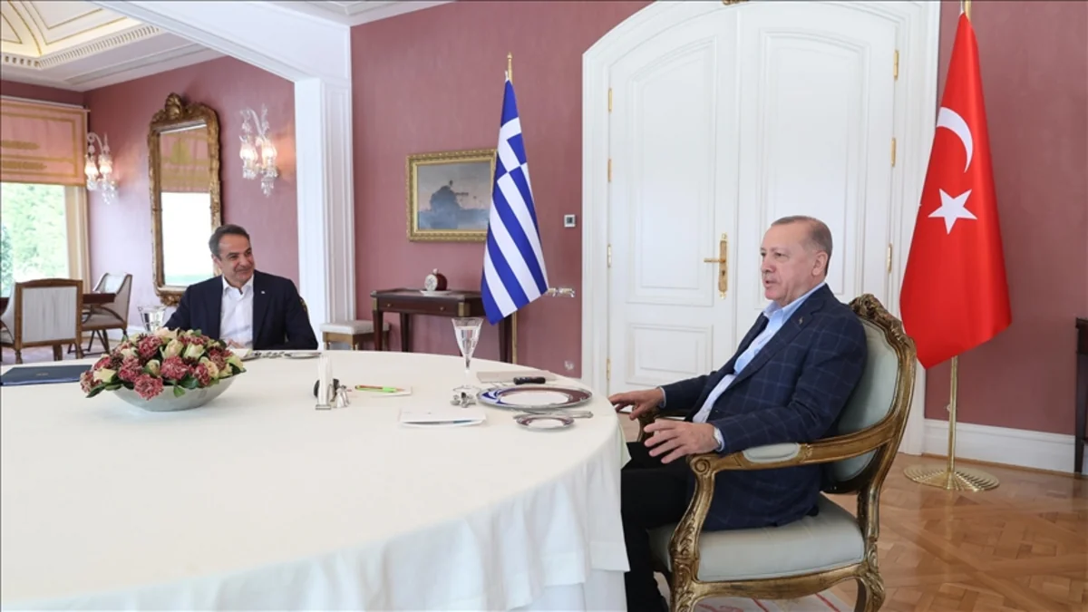 Ərdoğan Yunanıstanın baş naziri ilə görüşüb