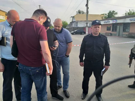При взрыве в банке на Украине пострадали шесть человек