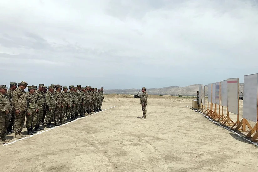 Azərbaycan Ordusunda artilleriya rəisləri ilə təlim-metodiki toplanış keçirilib