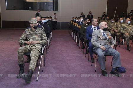 Bakı Konqres Mərkəzində “Nəsillərin görüşü” adlı konfrans keçirilib