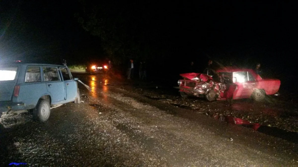 Xaçmazda iki avtomobil toqquşub, sürücü ölüb - FOTO