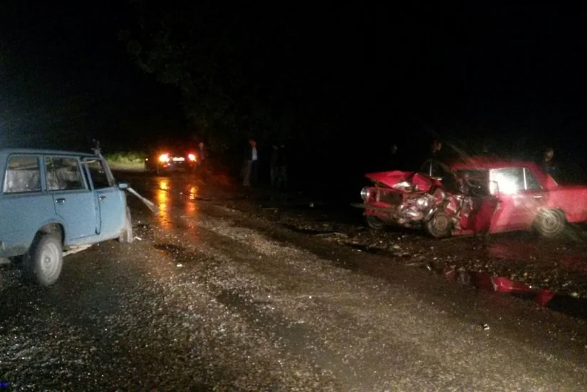 ​В Хачмазе столкнулись два автомобиля, погиб водитель