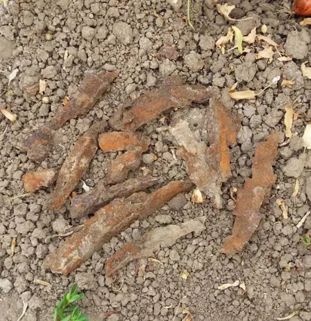 Ağdamda partlamış top mərmilərinin qalıqları aşkar edilib