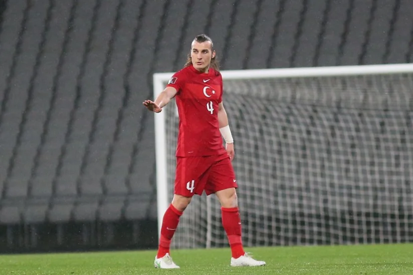 Türkiyə millisinin futbolçusu Atletiko ilə 4 illik müqavilə imzalayıb