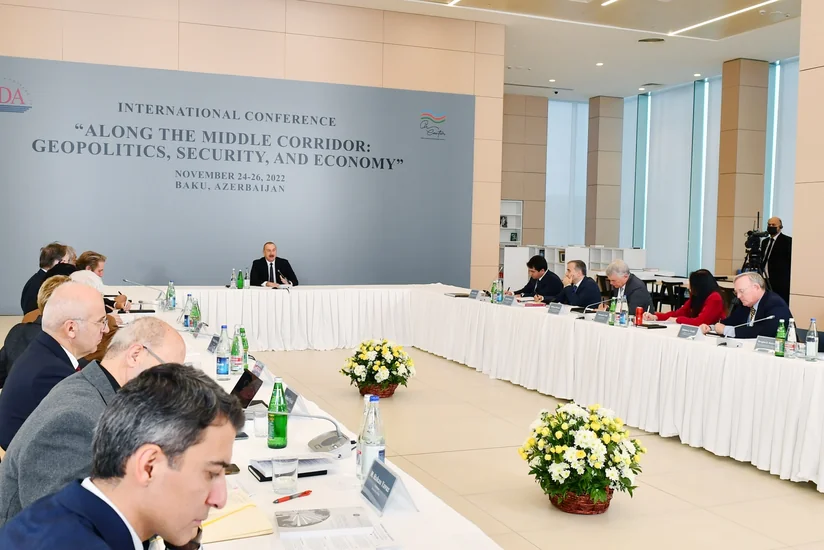 Президент: В Иране нет школ с преподаванием на азербайджанском языке