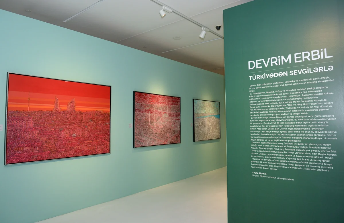 Heydər Əliyev Mərkəzində türkiyəli rəssam Devrim Erbilin sərgisi açılıb
