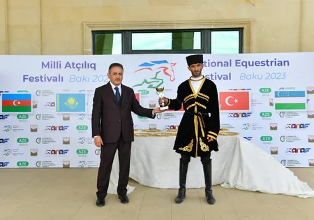 Milli Atçılıq Festivalında cıdır və yorğa yarışları keçirilib