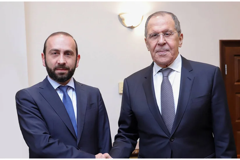 Russian, Armenian FMs mull regional issues
