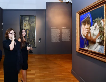 Leyla Əliyeva Moskvada “Tretyakov Qalereyasının kolleksiyasından olan əsərlər” adlı sərgi ilə tanış olub