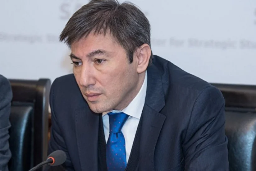 Политолог: Средний коридор - основа для многостороннего сотрудничества Азербайджана и Казахстана
