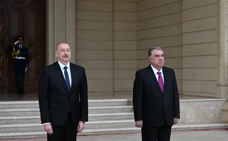 Tacikistan Prezidenti Emoməli Rəhmonun rəsmi qarşılanma mərasimi olub