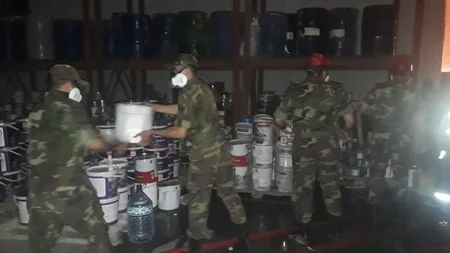В Баку полностью потушен пожар на фабрике по производству красок
