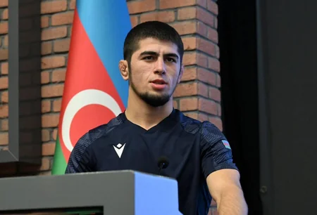 Fərid Qayıbov beynəlxalq yarışlarda uğurlu çıxış etmiş idmançılarla görüşüb