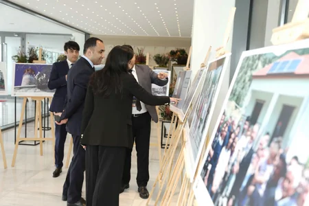 Qaçqınkom Böyük Qayıdışa həsr olunmuş fotosərgi təşkil edib